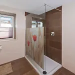 Raich דירה פרוץ