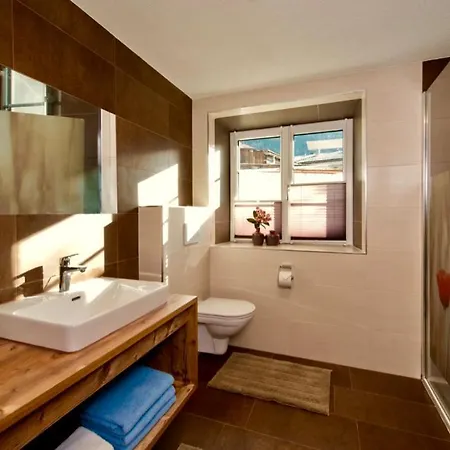 Raich Apartment *